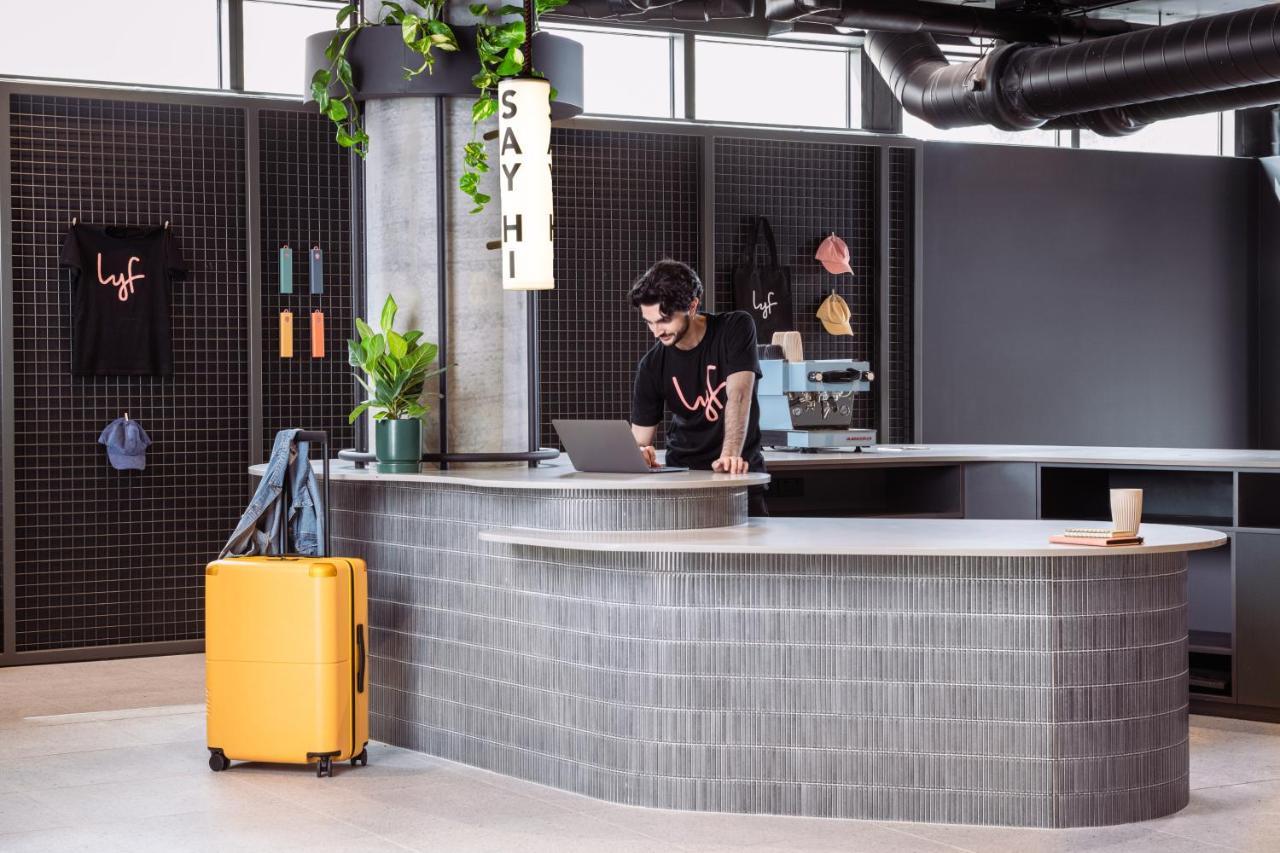 Hotel Lyf Collingwood Melbourne City Exterior foto